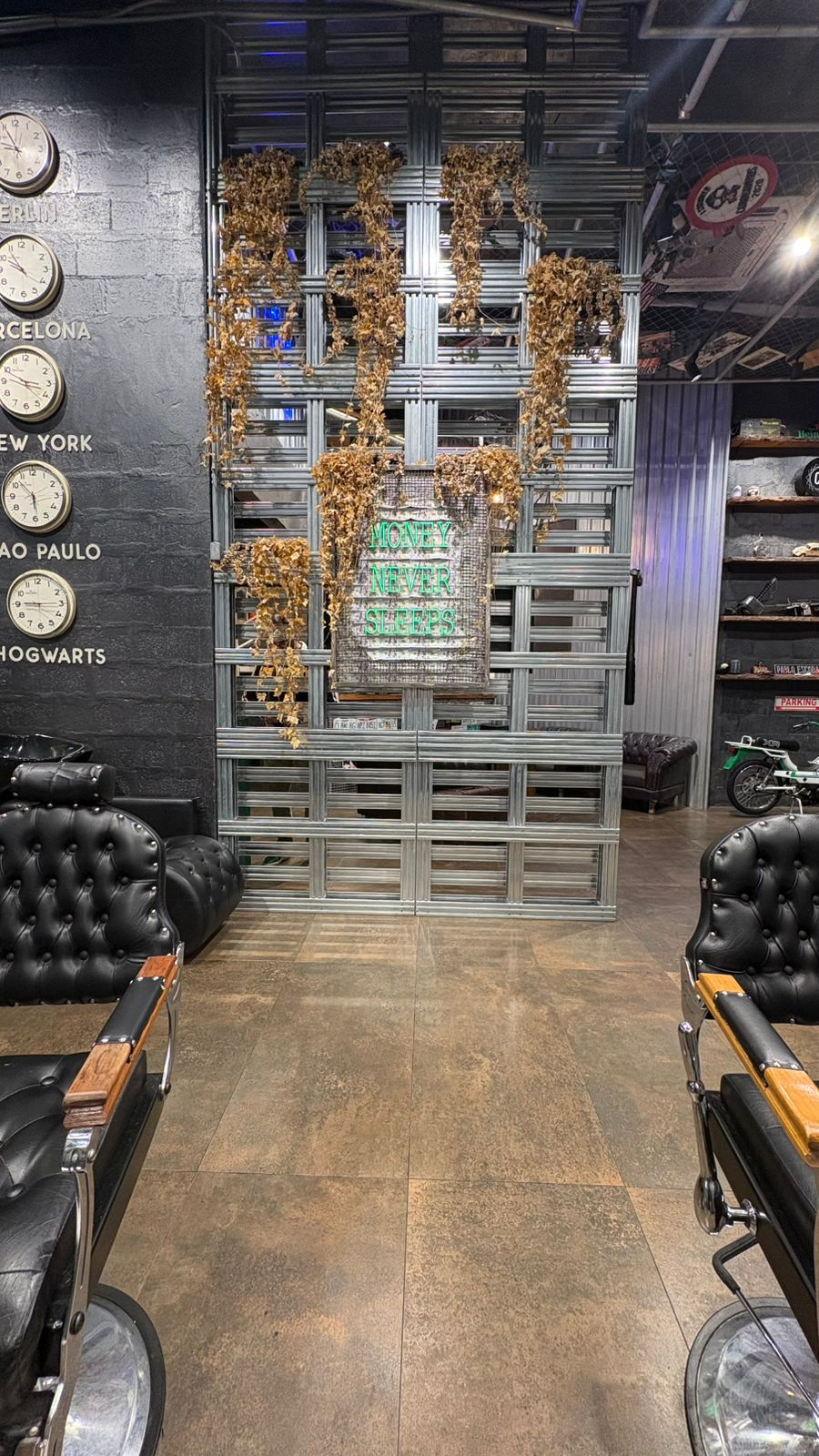 Interior da Hammer & Co.